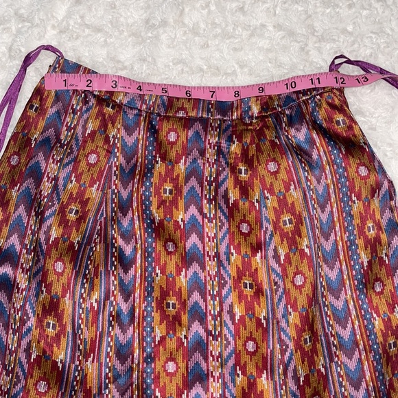 RUTH MATTHEWS DESING 2 piece silk skirt & blouse set Vintage Aztec luxury print. - Picture 9 of 16